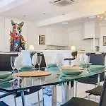 T6 Unique, Chic And Artistic With Large Terrace Apartament Condom
