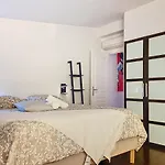 T6 Unique, Chic And Artistic With Large Terrace