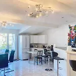 T6 Unique, Chic And Artistic With Large Terrace * Condom