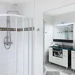 T6 Unique, Chic And Artistic With Large Terrace * Condom