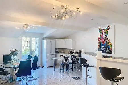 T6 Unique, Chic And Artistic With Large Terrace * Condom