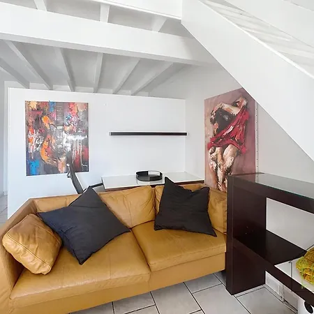Apartament T6 Unique, Chic And Artistic With Large Terrace Condom