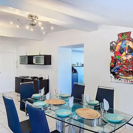 T6 Unique, Chic And Artistic With Large Terrace Condom