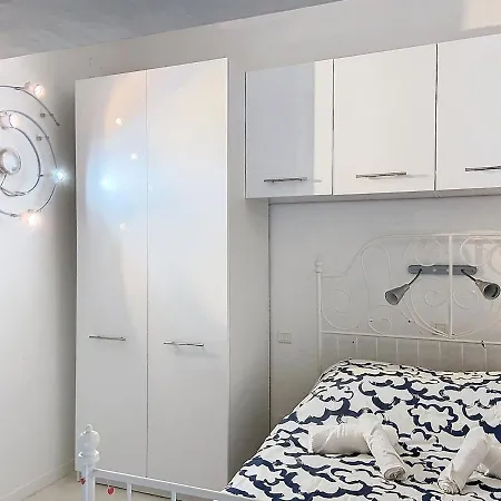 T6 Unique, Chic And Artistic With Large Terrace